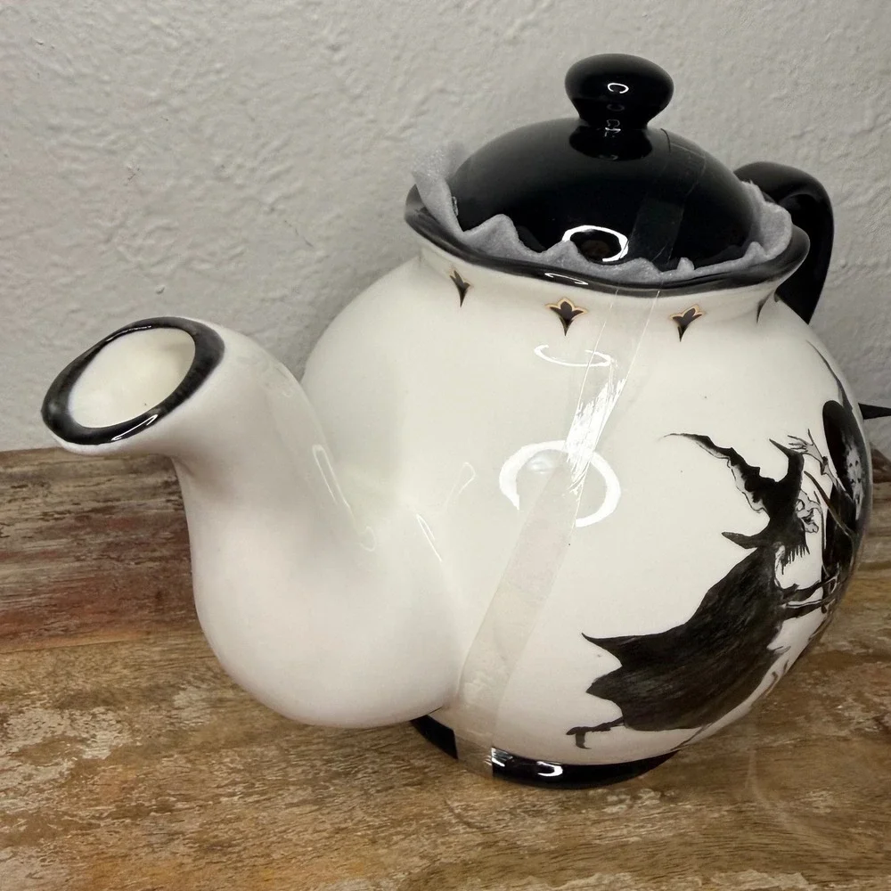 Potter's Studio Halloween Spooky Night Witches Brew Ceramic Teapot 40oz NEW